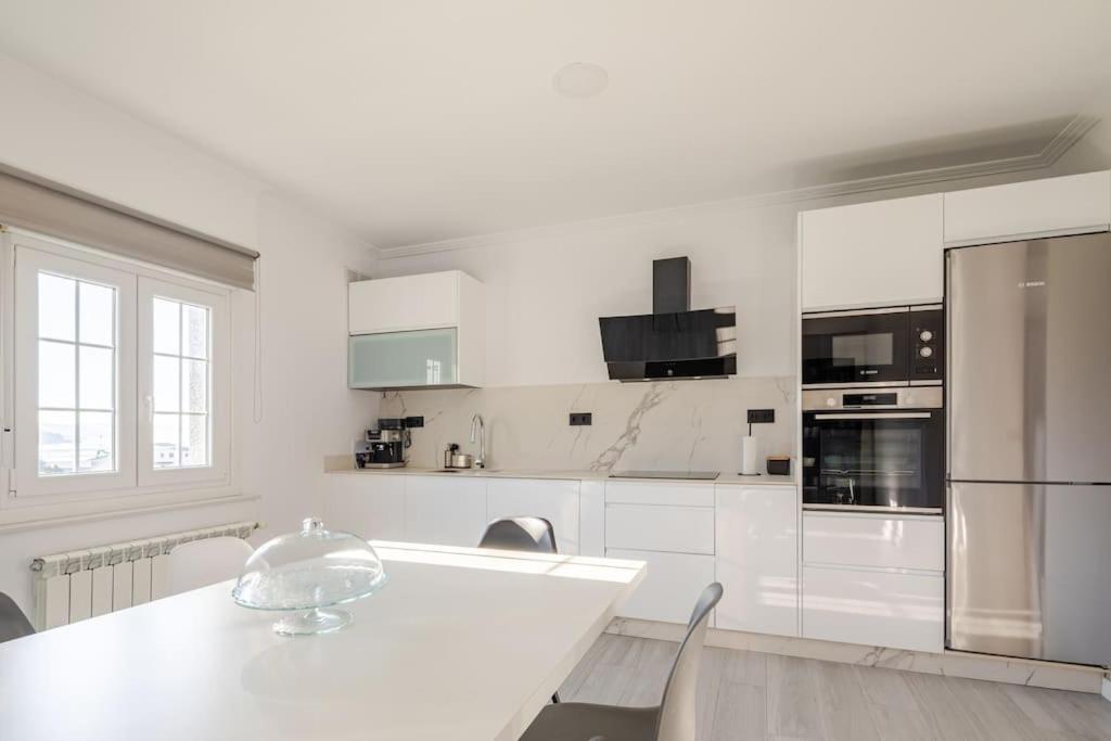 הוילה צה A Neida Casa Con Terraza Con Vistas Al Mar מראה חיצוני תמונה
