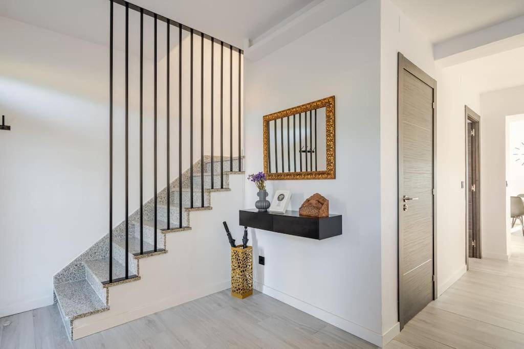 הוילה צה A Neida Casa Con Terraza Con Vistas Al Mar מראה חיצוני תמונה